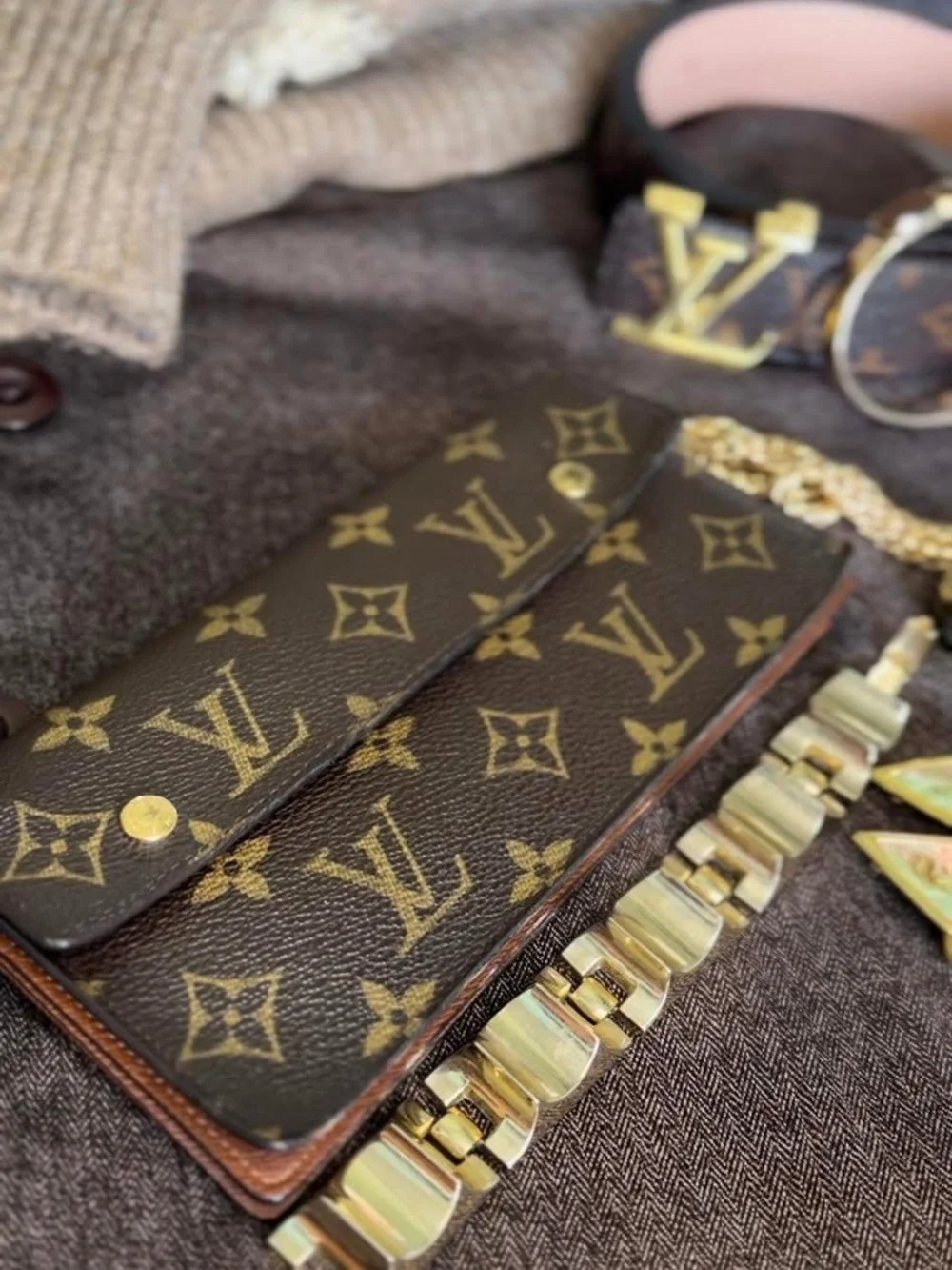 Louis Vuitton Monogram Canvas Accordion Clutch in Brown with Gold Accents